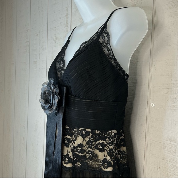 Womens Formal Midi Dress Sz 6 Sleeveless Silk Lace Ruffle Tiered Y2k Whimsigoth - Picture 5 of 13